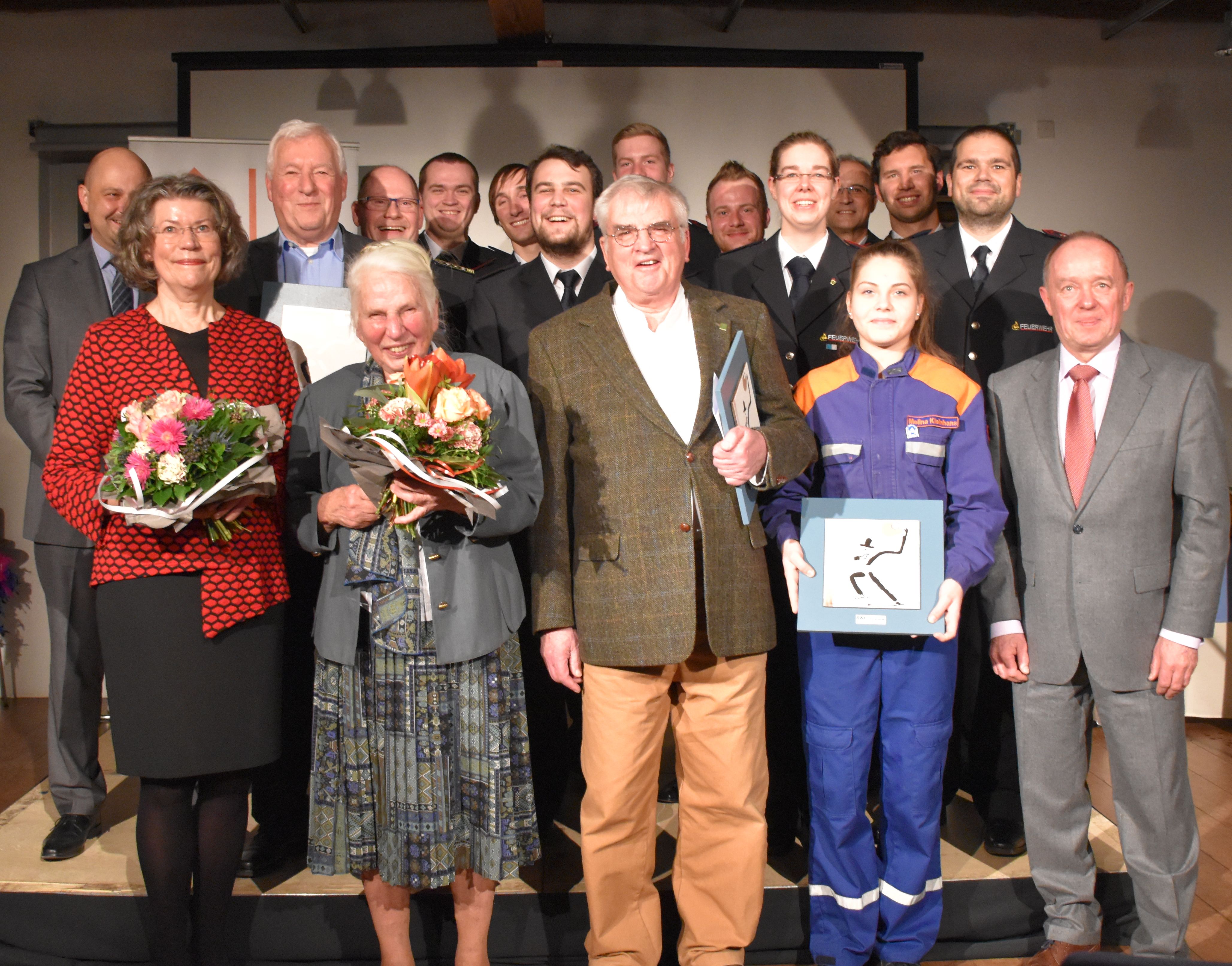 Jugendfeuerwehr der Gesamtwehr Ettlingen gewinnt SWE-Ehrenamtspreis 2017